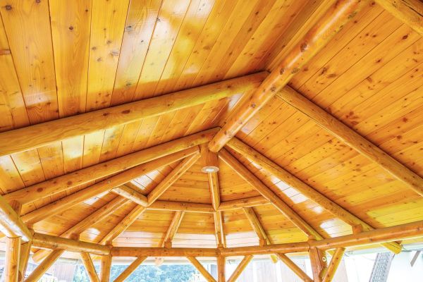 konstruktionsrundholz ueberdachung